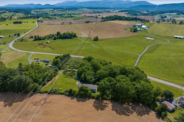 1631 SCENIC HWY, Churchville, VA 24421