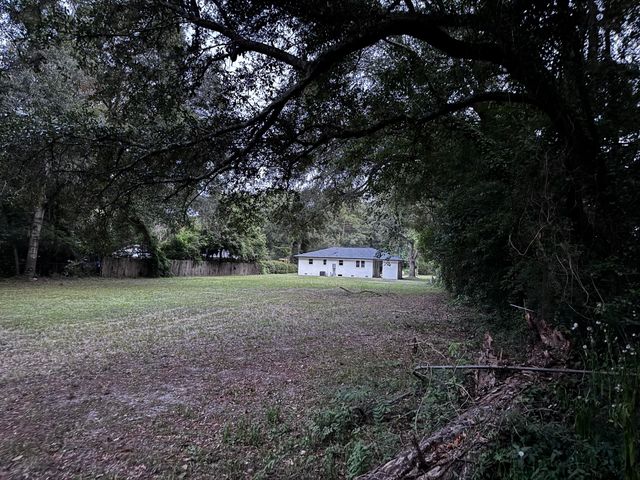 618 Boone Hill Road, Summerville, SC 29483