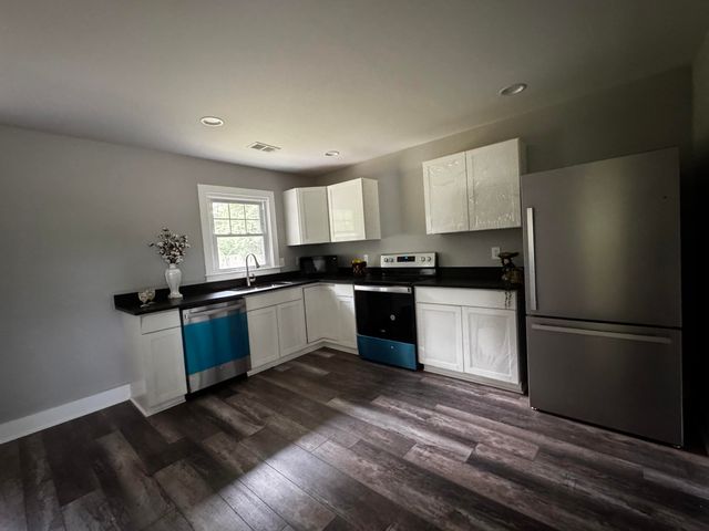 618 Boone Hill Road, Summerville, SC 29483