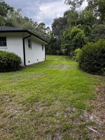 618 Boone Hill Road, Summerville, SC 29483