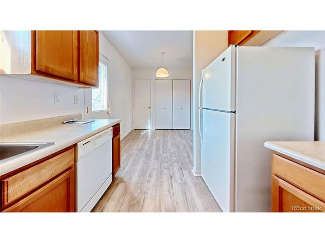 3003 Rose Hill St, Strasburg, CO 80136