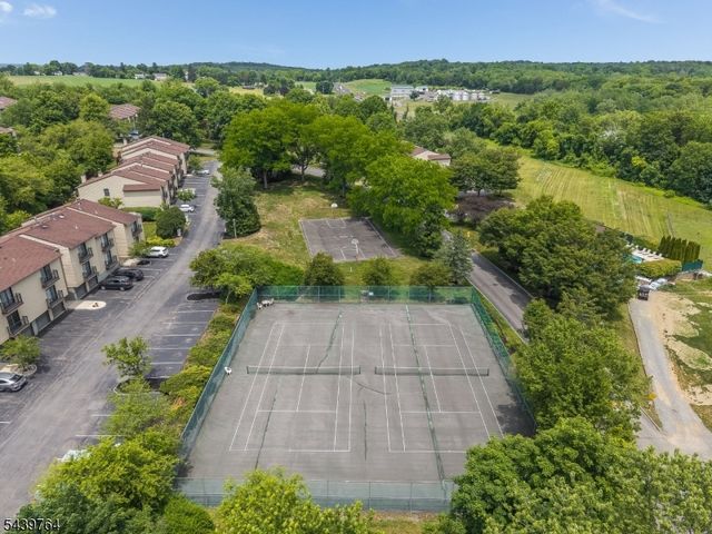 1215 Spruce Hills Dr, Glen Gardner Boro, NJ 08826