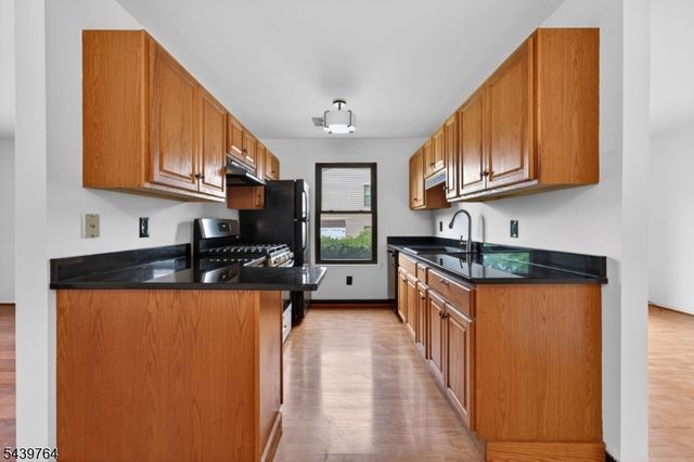 1215 Spruce Hills Dr, Glen Gardner Boro, NJ 08826