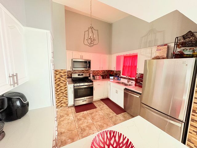 16117 Wabash Avenue, South Holland, IL 60473