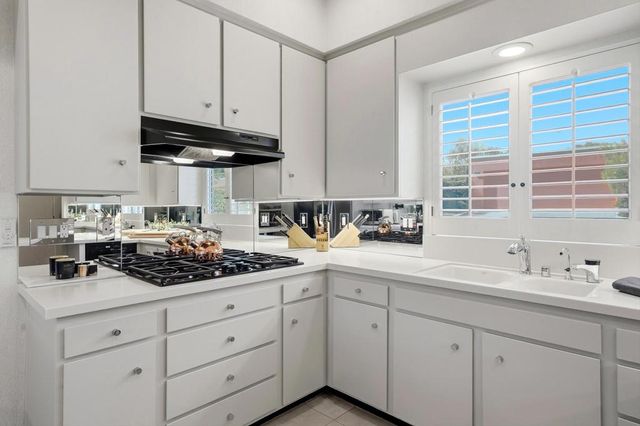 47192 El Agadir, Palm Desert, CA 92260
