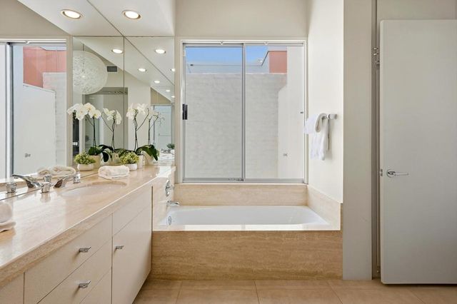 47192 El Agadir, Palm Desert, CA 92260