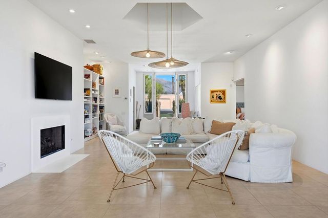 47192 El Agadir, Palm Desert, CA 92260