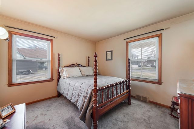 3003 Wrobel Avenue, Michigan City, IN 46360