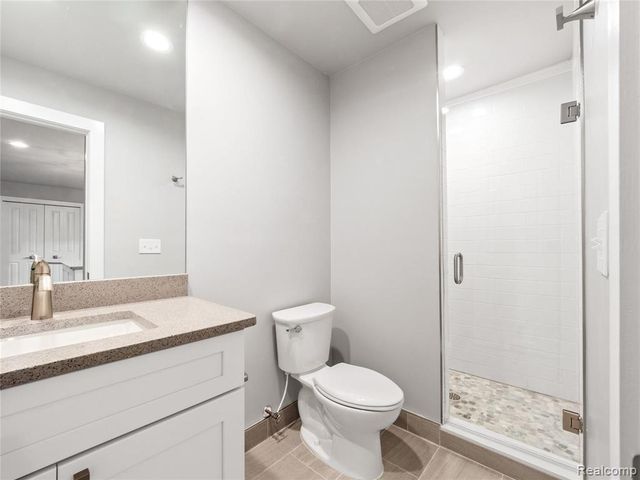 662 Purdy Street 217, Birmingham, MI 48009