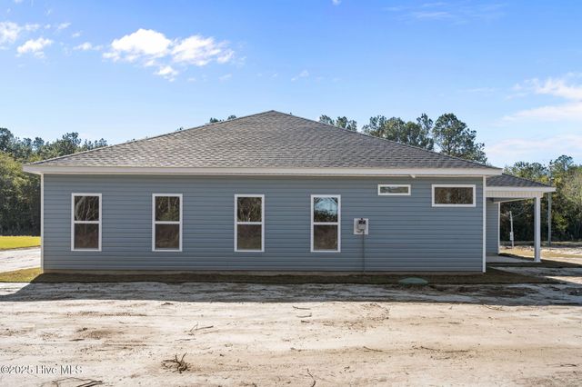 2606 Fountaintown Road, Chinquapin, NC 28521