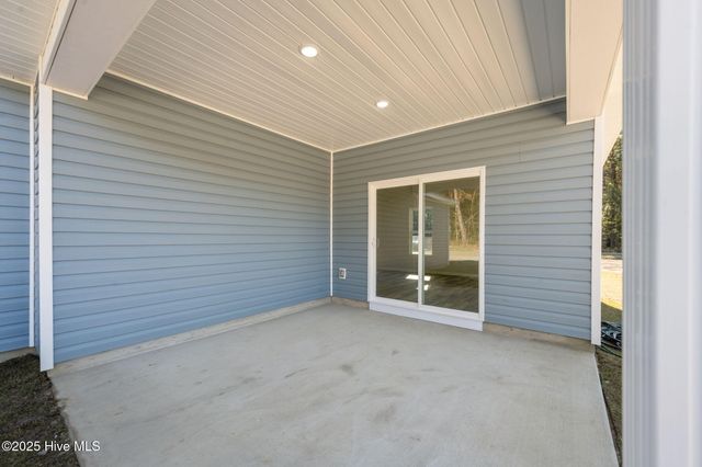 2606 Fountaintown Road, Chinquapin, NC 28521