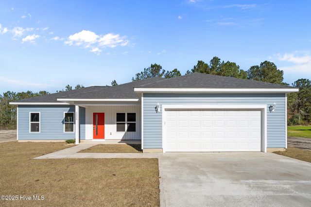 2606 Fountaintown Road, Chinquapin, NC 28521