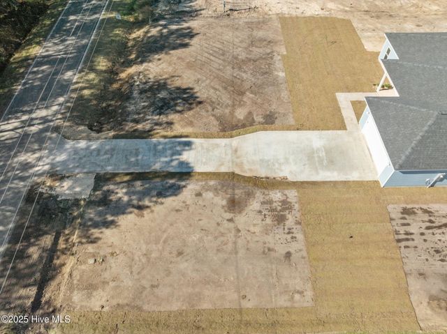 2606 Fountaintown Road, Chinquapin, NC 28521