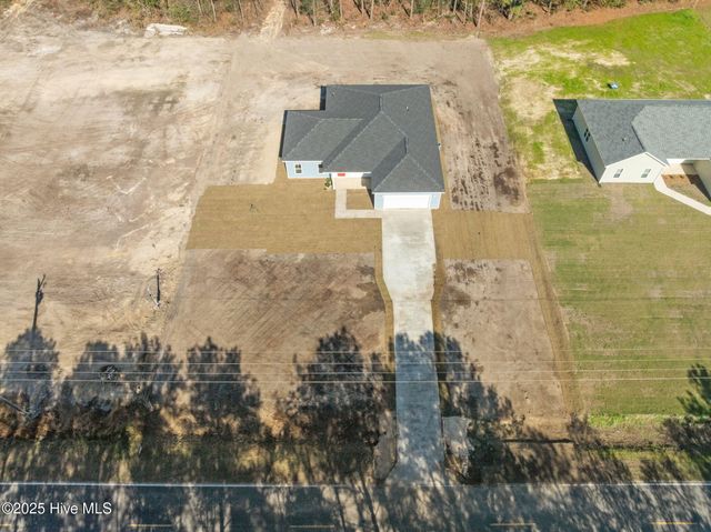 2606 Fountaintown Road, Chinquapin, NC 28521