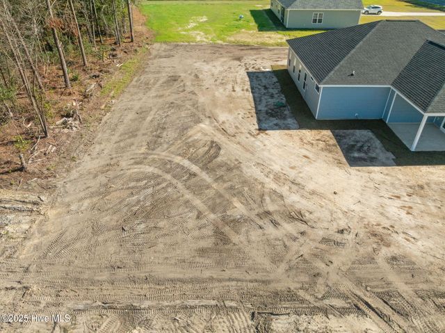 2606 Fountaintown Road, Chinquapin, NC 28521