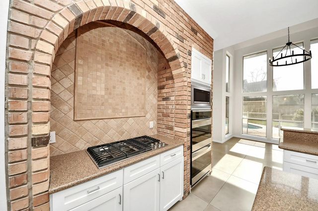 2807 Cedarville Drive, Kingwood, TX 77345