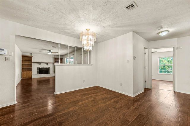 1833 NW Crosby Park Cir, Lawton, OK 73538