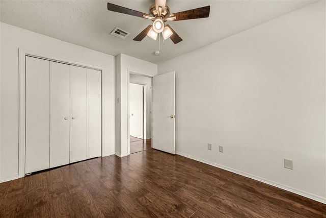 1833 NW Crosby Park Cir, Lawton, OK 73538