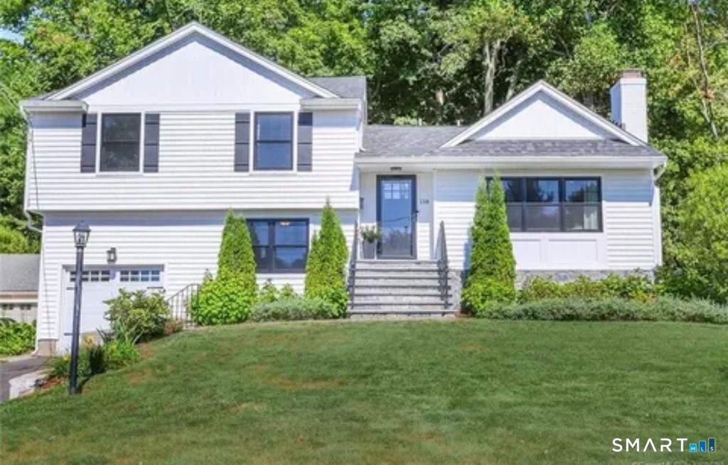 118 Brooklawn Terrace, Fairfield, CT 06825