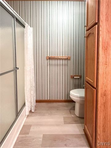 355 Aspen Drive, Utica, NY 13502