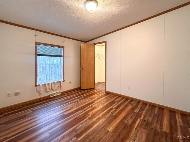 355 Aspen Drive, Utica, NY 13502