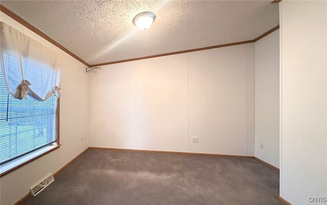 355 Aspen Drive, Utica, NY 13502