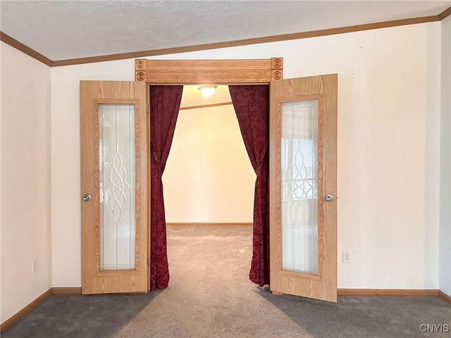 355 Aspen Drive, Utica, NY 13502