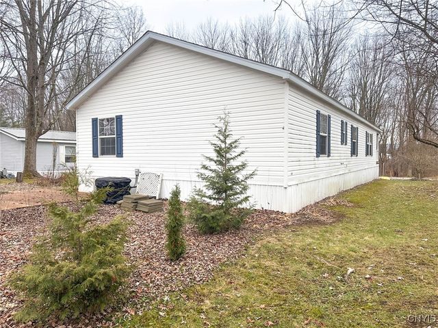 355 Aspen Drive, Utica, NY 13502