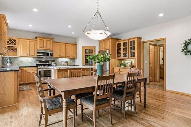 8167 Enclave Road, Woodbury, MN 55125