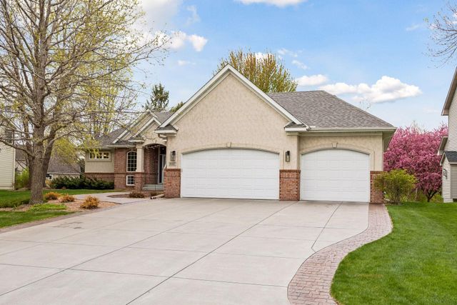 8167 Enclave Road, Woodbury, MN 55125