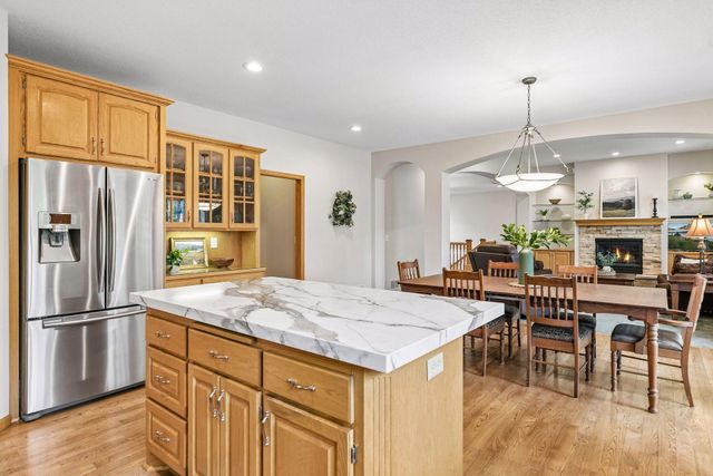 8167 Enclave Road, Woodbury, MN 55125