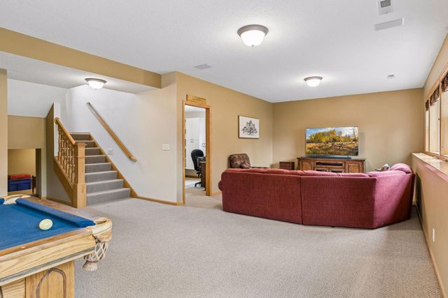8167 Enclave Road, Woodbury, MN 55125