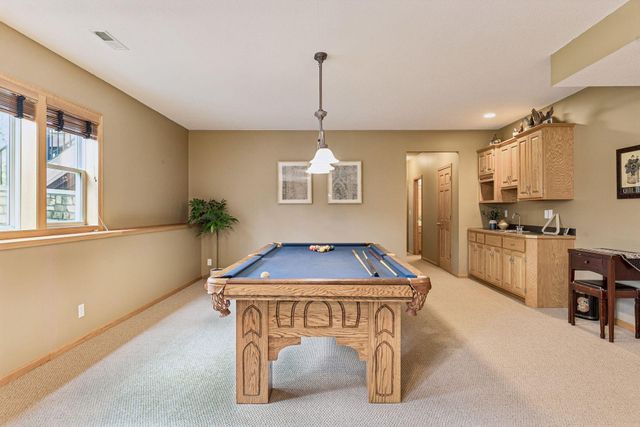 8167 Enclave Road, Woodbury, MN 55125
