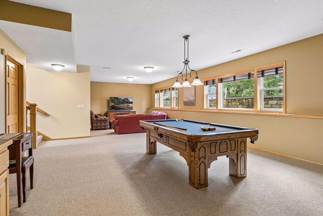 8167 Enclave Road, Woodbury, MN 55125