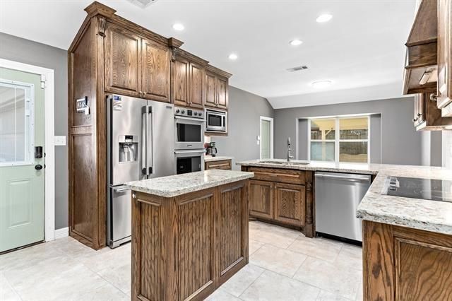12715 Koawood Lane, Beaumont, TX 77713