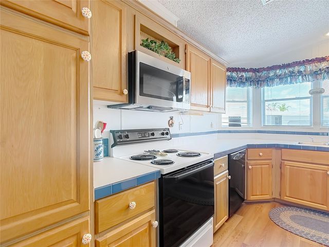 499 VILLAGE BOULEVARD, Frostproof, FL 33843