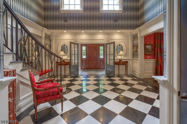 5 Burnett Rd, Mendham Twp., NJ 07945