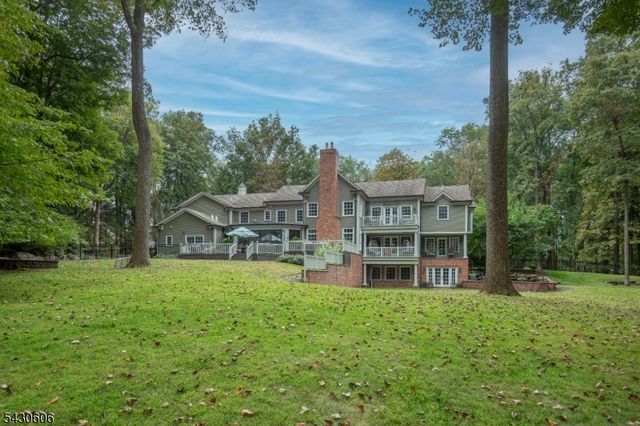 5 Burnett Rd, Mendham Twp., NJ 07945