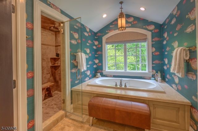 5 Burnett Rd, Mendham Twp., NJ 07945