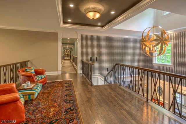 5 Burnett Rd, Mendham Twp., NJ 07945