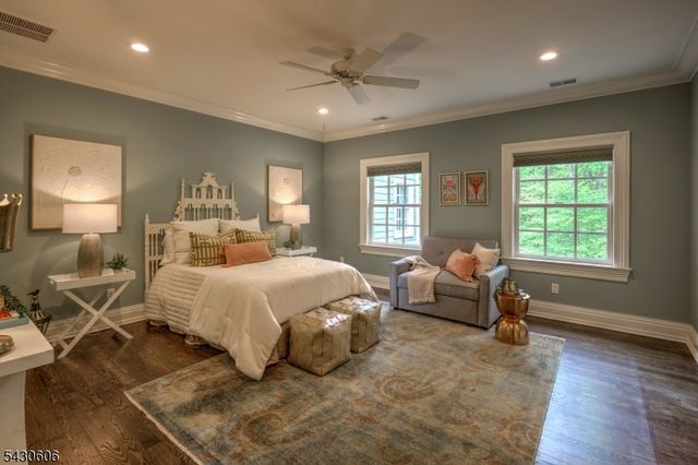 5 Burnett Rd, Mendham Twp., NJ 07945