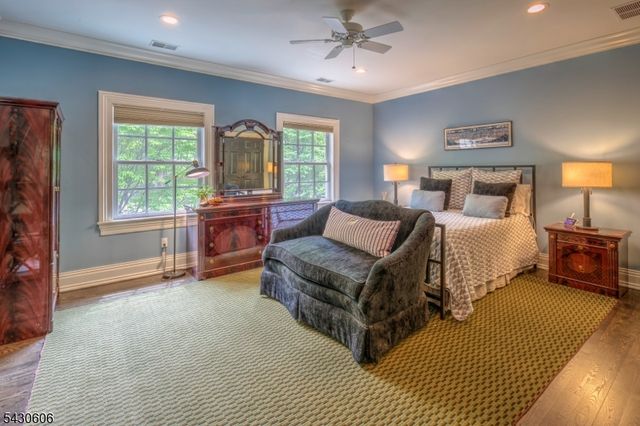 5 Burnett Rd, Mendham Twp., NJ 07945