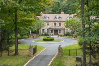 5 Burnett Rd, Mendham Twp., NJ 07945