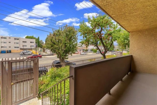 14829 Sherman 1, Van Nuys, CA 91405