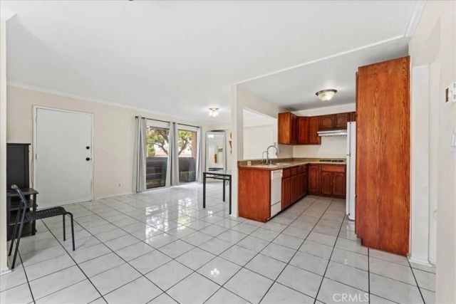 14829 Sherman 1, Van Nuys, CA 91405