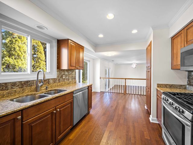 97 E HARBOR Drive, Lake Zurich, IL 60047