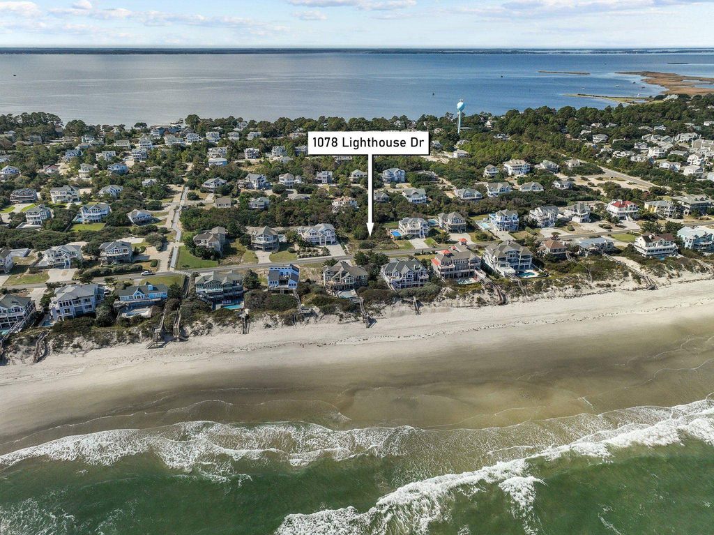 Image 1 of property listing at 1078 Lighthouse Drive lot 27927, Corolla, NC 27927