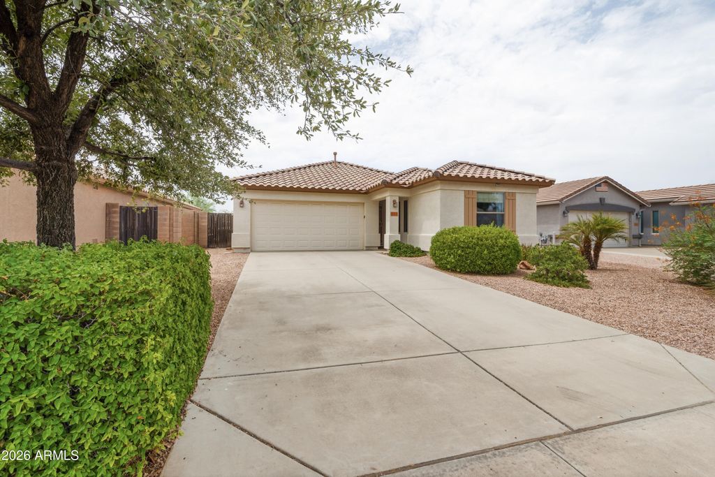 353 W WELSH BLACK Circle, San Tan Valley, AZ 85143 — photo 2