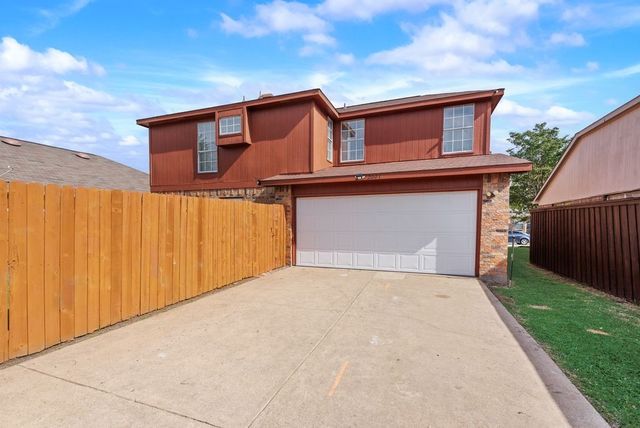 2001 Village Creek Drive, Garland, TX 75040