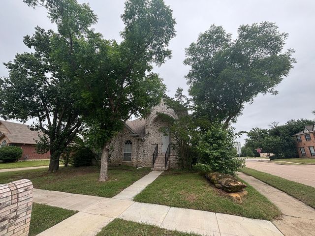 2100 Larkspur Street, Flower Mound, TX 75028